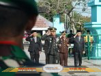 Semangat Patriotisme Berkobar: Forkopimda OKI Ziarah Nasional HUT ke-80 TNI di TMP Kayuagung Semangat Patriotisme Berkobar: Forkopimda OKI Ziarah Nasional HUT ke-80 TNI di TMP Kayuagung