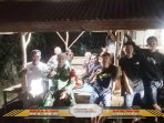 Babinsa Gandeng Warga Jaga Malam, Patroli Siskamling Tingkatkan Keamanan Desa di Lempuing Jaya Babinsa Gandeng Warga Jaga Malam, Patroli Siskamling Tingkatkan Keamanan Desa di Lempuing Jaya