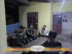 Siskamling di Cahaya Makmur: Sinergi TNI-Warga Jaga Keamanan Desa