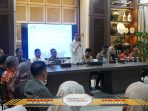 Pendopo Bupati OKI Jadi Saksi Perdamaian: Dandim 0402/OKI-OI dan Tokoh Daerah Bersatu Akhiri Konflik Pendopo Bupati OKI Jadi Saksi Perdamaian: Dandim 0402/OKI-OI dan Tokoh Daerah Bersatu Akhiri Konflik