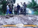 Rusaknya Jalan Poros Cengal–Sungai Menang OKI, Bupati Gandeng Perusahaan Buka Jalur Alternatif Darurat