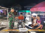 Sinergi TNI dan Masyarakat Payaraman Timur Jaga Ketertiban Malam Minggu