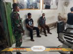 Patroli Siskamling Bersama Masyarakat, Babinsa Koramil 402-03/SP Padang Jaga Ketertiban Malam di OKI