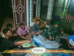 Babinsa Gelar Penyuluhan Siskamling Dan Patroli Bersama Masyarakat Di Desa Bakung Babinsa Gelar Penyuluhan Siskamling Dan Patroli Bersama Masyarakat Di Desa Bakung